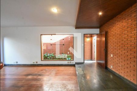 Sala de casa à venda com 3 quartos, 281m² em Chácara Santo Antônio (zona Sul), São Paulo