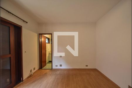 Casa à venda com 281m², 3 quartos e 2 vagasSuíte 01