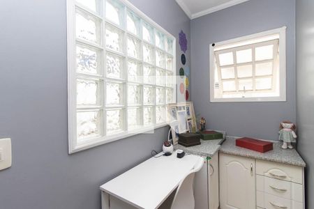 Escritório de casa à venda com 3 quartos, 143m² em Vila Nivi, São Paulo