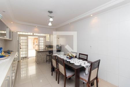 Casa à venda com 143m², 3 quartos e 2 vagasCozinha