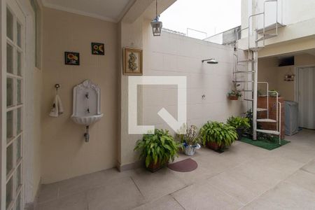 Casa à venda com 143m², 3 quartos e 2 vagasÁrea de Serviço