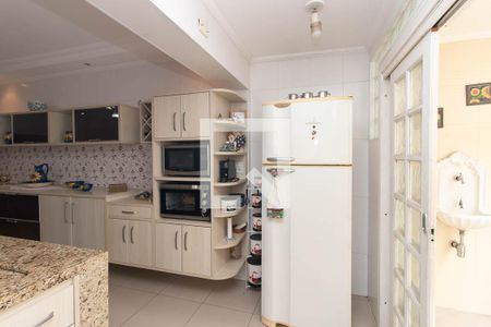 Casa à venda com 143m², 3 quartos e 2 vagasCozinha