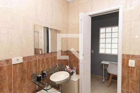 Casa à venda com 143m², 3 quartos e 2 vagasBanheiro da Suíte