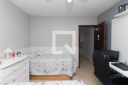 Casa à venda com 143m², 3 quartos e 2 vagasSuíte