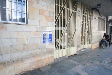 Apartamento à venda com 38m², 1 quarto e sem vaga Apartamento à venda com 38m², 1 quarto e sem vagaFachada