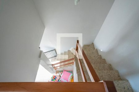 Escada de casa de condomínio à venda com 3 quartos, 100m² em Aberta dos Morros, Porto Alegre