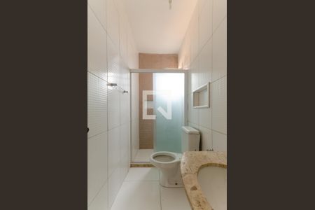 Casa para alugar com 80m², 2 quartos e sem vaga Casa para alugar com 80m², 2 quartos e sem vagaBanheiro Social