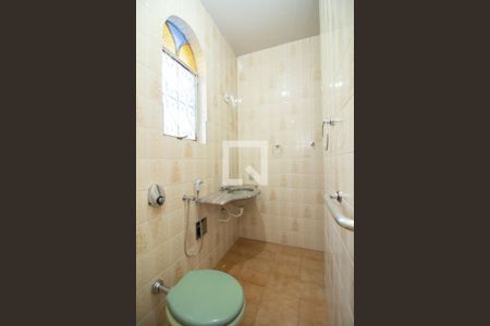 Casa à venda com 300m², 3 quartos e 3 vagas Casa à venda com 300m², 3 quartos e 3 vagasBanheiro da Suíte