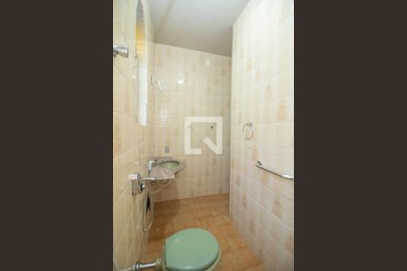 Casa à venda com 300m², 3 quartos e 3 vagas Casa à venda com 300m², 3 quartos e 3 vagasBanheiro da Suíte