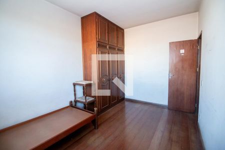 Casa à venda com 300m², 3 quartos e 3 vagas Casa à venda com 300m², 3 quartos e 3 vagasQuarto 1