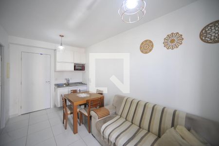 Sala e Cozinha de apartamento para alugar com 1 quarto, 32m² em Catumbi, São Paulo