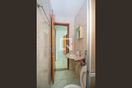 Apartamento à venda com 44m², 2 quartos e 1 vaga Apartamento à venda com 44m², 2 quartos e 1 vagaBanheiro Social