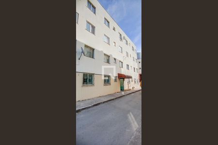 Apartamento à venda com 44m², 2 quartos e 1 vaga Apartamento à venda com 44m², 2 quartos e 1 vagaFachada do Prédio