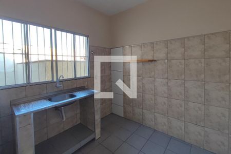 Casa para alugar com 117m², 2 quartos e 2 vagas Casa para alugar com 117m², 2 quartos e 2 vagasCozinha