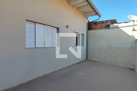 Casa para alugar com 117m², 2 quartos e 2 vagas Casa para alugar com 117m², 2 quartos e 2 vagasÁrea comum Quintal