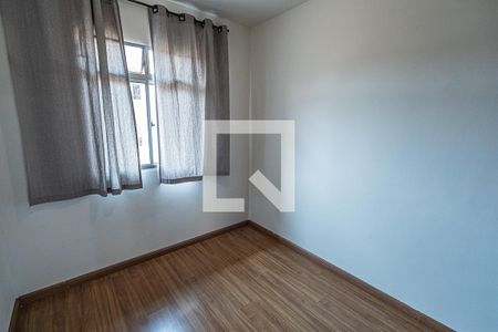 Quarto 2 de apartamento para alugar com 2 quartos, 45m² em Juliana, Belo Horizonte