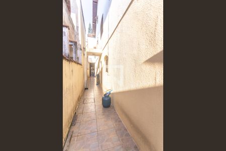 Casa à venda com 240m², 3 quartos e 2 vagas Casa à venda com 240m², 3 quartos e 2 vagasQuintal