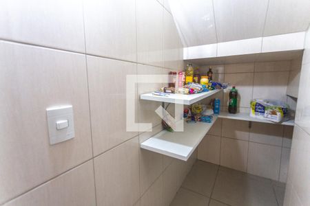 Casa à venda com 240m², 3 quartos e 2 vagas Casa à venda com 240m², 3 quartos e 2 vagasDespensa