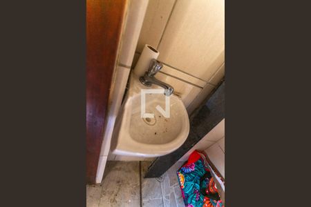 Casa à venda com 240m², 3 quartos e 2 vagas Casa à venda com 240m², 3 quartos e 2 vagasPia