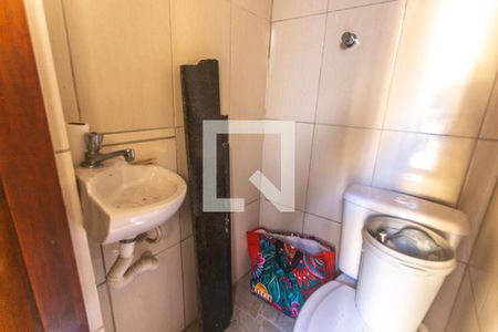 Casa à venda com 240m², 3 quartos e 2 vagas Casa à venda com 240m², 3 quartos e 2 vagasBanheiro de serviço