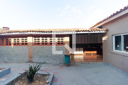Casa à venda com 148m², 4 quartos e 4 vagasQuintal