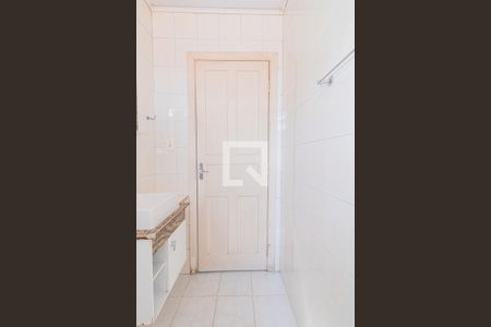 Casa à venda com 85m², 2 quartos e sem vaga Casa à venda com 85m², 2 quartos e sem vagaBanheiro