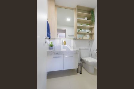 Apartamento para alugar com 77m², 2 quartos e 1 vaga Apartamento para alugar com 77m², 2 quartos e 1 vagaBanheiro Social
