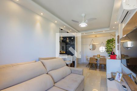 Sala de apartamento para alugar com 2 quartos, 77m² em Jacarepaguá, Rio de Janeiro