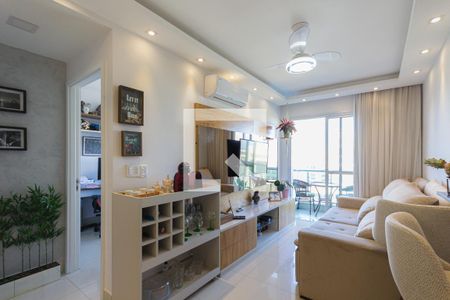 Sala de apartamento para alugar com 2 quartos, 77m² em Jacarepaguá, Rio de Janeiro