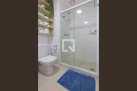 Apartamento para alugar com 77m², 2 quartos e 1 vaga Apartamento para alugar com 77m², 2 quartos e 1 vagaBanheiro Social