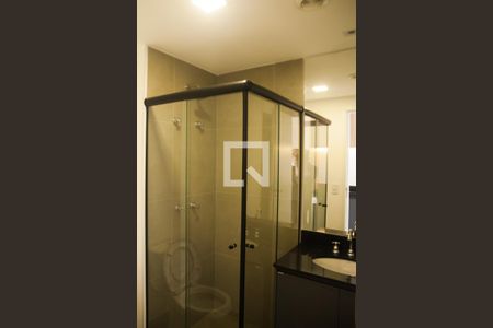 Banheiro de kitnet/studio para alugar com 1 quarto, 25m² em Consolação, São Paulo