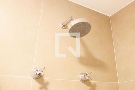 Ducha de kitnet/studio para alugar com 1 quarto, 25m² em Consolação, São Paulo