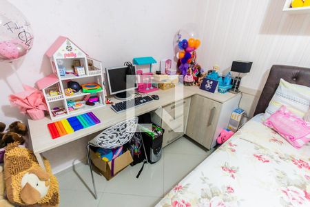 Apartamento à venda com 190m², 3 quartos e 3 vagasEscrivaninha