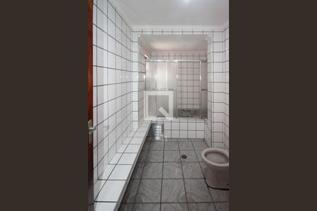 Casa à venda com 260m², 3 quartos e 3 vagasBanheiro da Suite