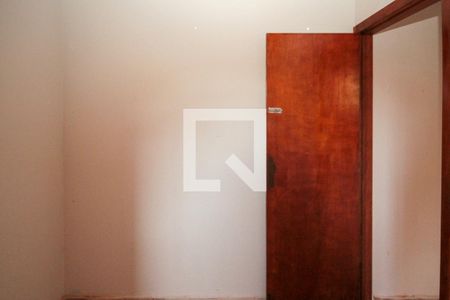 Casa à venda com 260m², 3 quartos e 3 vagasQuarto de Serviço