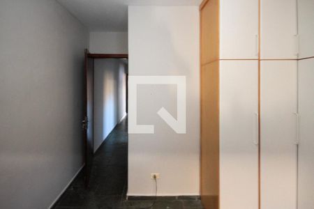 Casa à venda com 260m², 3 quartos e 3 vagasQuarto 2