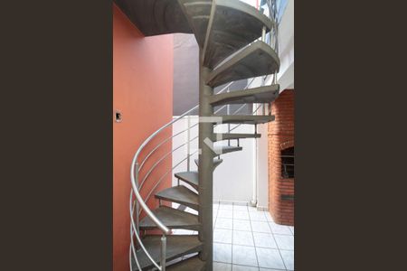 Casa à venda com 260m², 3 quartos e 3 vagasescada