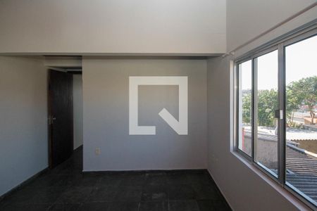 Casa à venda com 260m², 3 quartos e 3 vagasSótão 