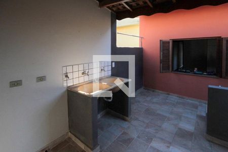 Casa à venda com 260m², 3 quartos e 3 vagasÁrea de Serviço