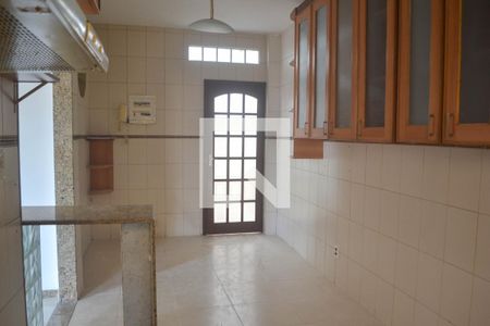 Casa para alugar com 93m², 2 quartos e 1 vaga Casa para alugar com 93m², 2 quartos e 1 vagaCozinha