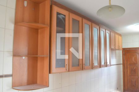 Casa para alugar com 93m², 2 quartos e 1 vaga Casa para alugar com 93m², 2 quartos e 1 vagaCozinha - Armários