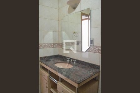 Casa para alugar com 93m², 2 quartos e 1 vaga Casa para alugar com 93m², 2 quartos e 1 vagaBanheiro