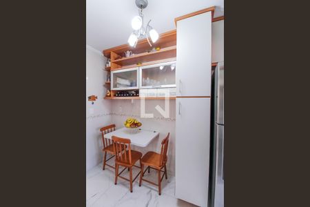 Apartamento à venda com 144m², 3 quartos e 2 vagas Apartamento à venda com 144m², 3 quartos e 2 vagasCozinha