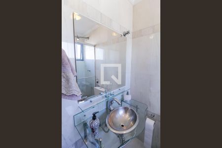 Apartamento à venda com 144m², 3 quartos e 2 vagas Apartamento à venda com 144m², 3 quartos e 2 vagasBanheiro da Suíte 1