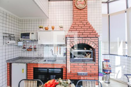 Apartamento à venda com 144m², 3 quartos e 2 vagas Apartamento à venda com 144m², 3 quartos e 2 vagasVaranda gourmet