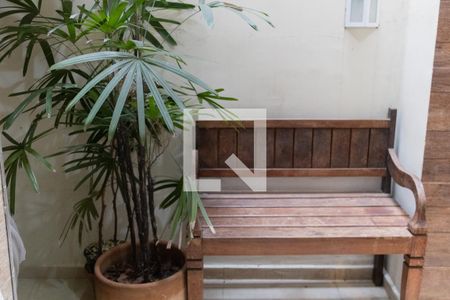 Apartamento à venda com 98m², 3 quartos e sem vagavaranda