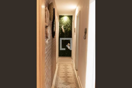 Corredor de apartamento à venda com 3 quartos, 98m² em Sampaio, Rio de Janeiro