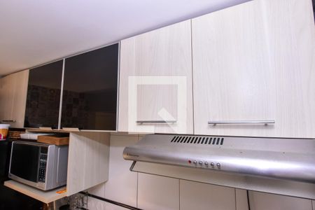 Apartamento à venda com 55m², 2 quartos e 1 vaga Apartamento à venda com 55m², 2 quartos e 1 vagaCozinha - Armários