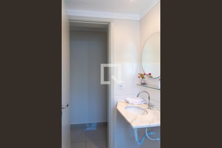 Banheiro de apartamento para alugar com 2 quartos, 52m² em Jardim Nova Europa, Campinas
