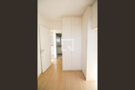 Quarto 1 de apartamento para alugar com 2 quartos, 43m² em Estância Jaraguá, São Paulo